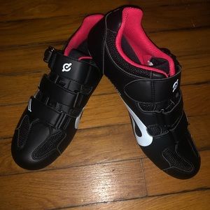 New Peloton Cycling Shoes - Size 39